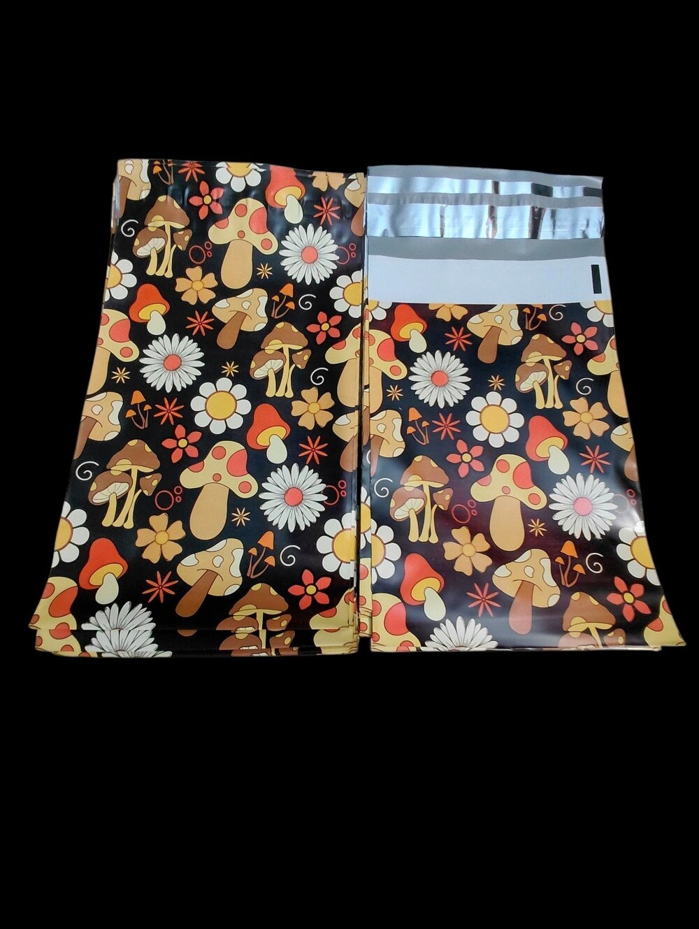 20ct. 6x9 70s Floral And Fungi Polymailer Bonus Random Thank You Cards/Stickers - Picture 2 of 5